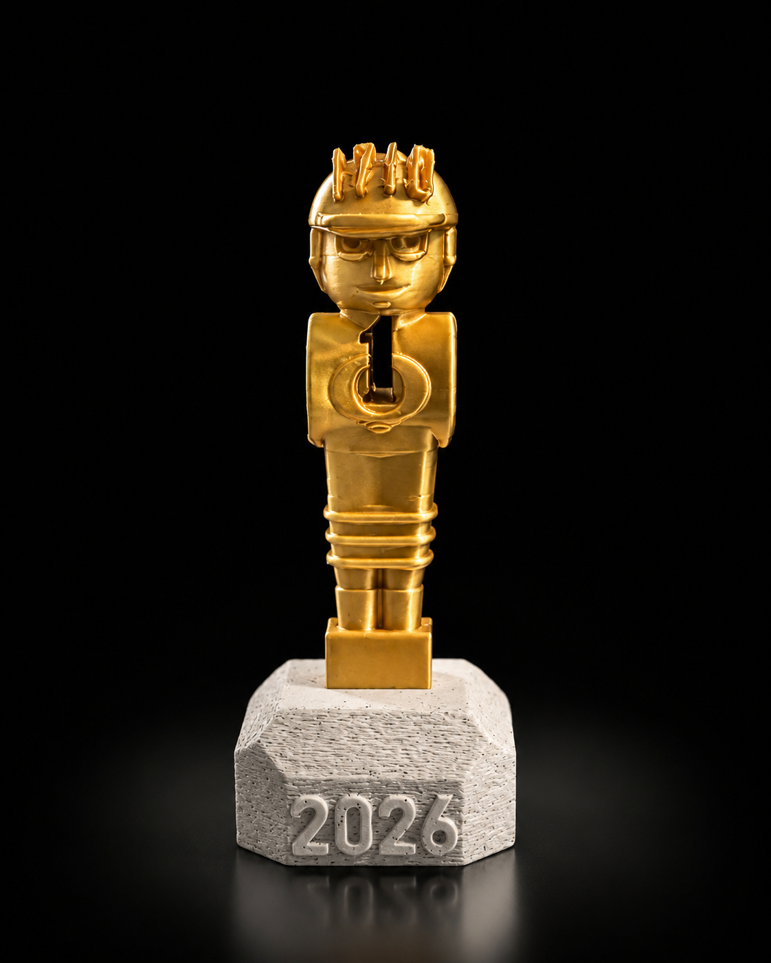 Goldener Siegerpokal des Montags-DYP vor schwarzem Hintergrund